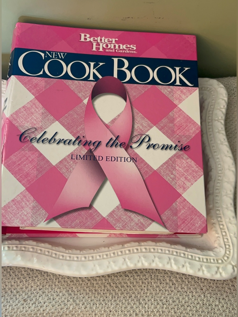 Better Homes & Gardens cookbook Celebrating the Promise-2007 Edition